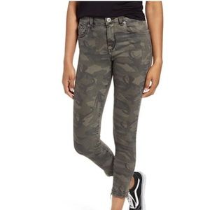 STS Blue camo jeans